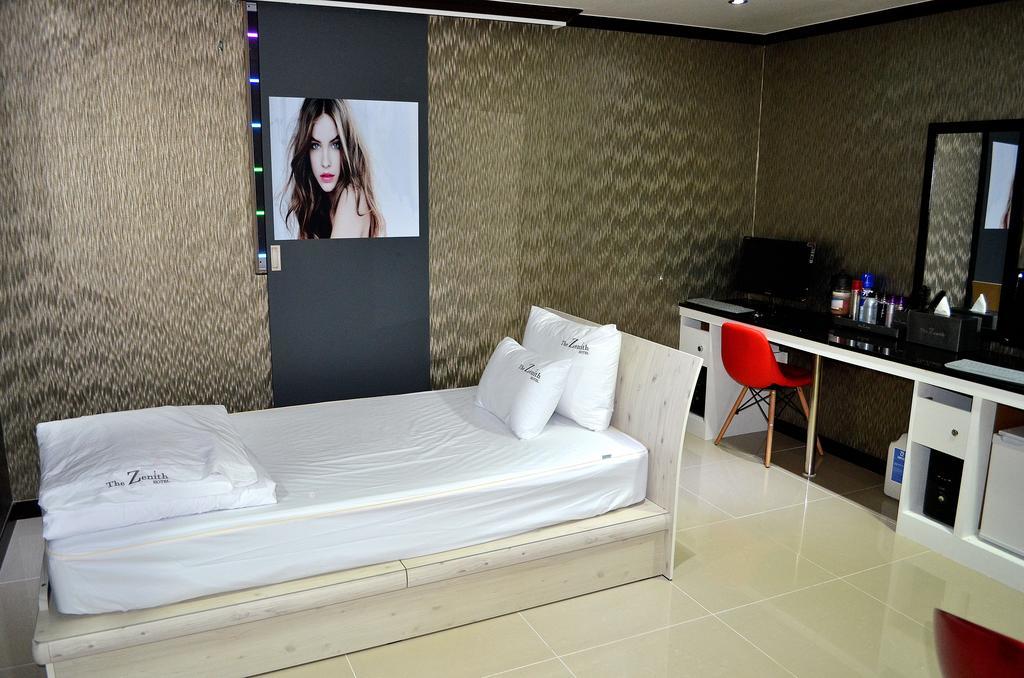 The Zenith Hotel Busan Exterior photo