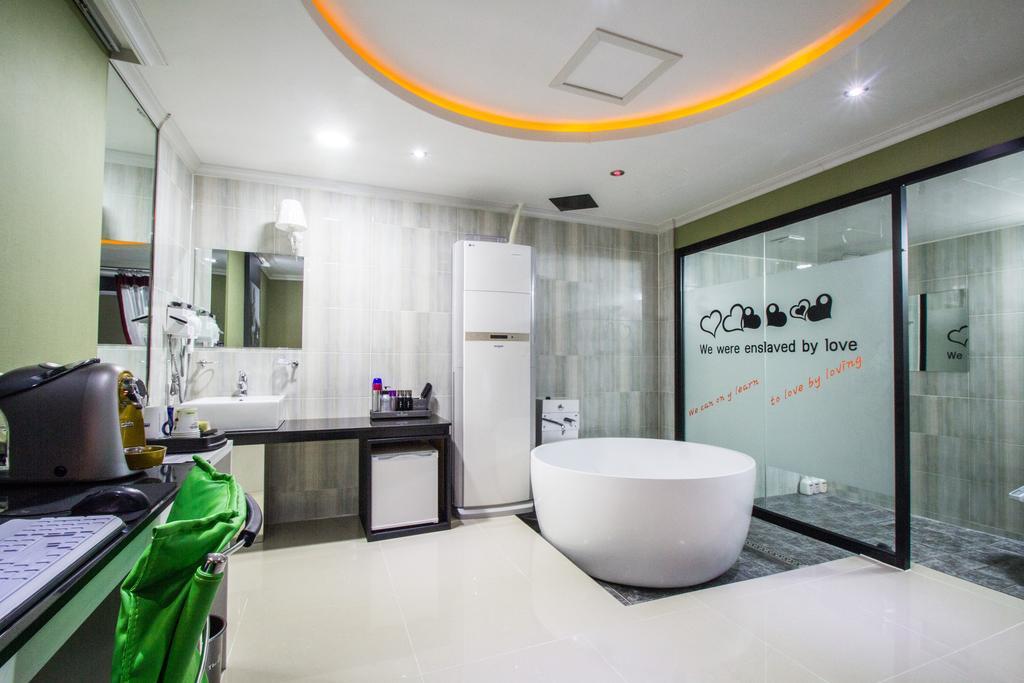 The Zenith Hotel Busan Room photo