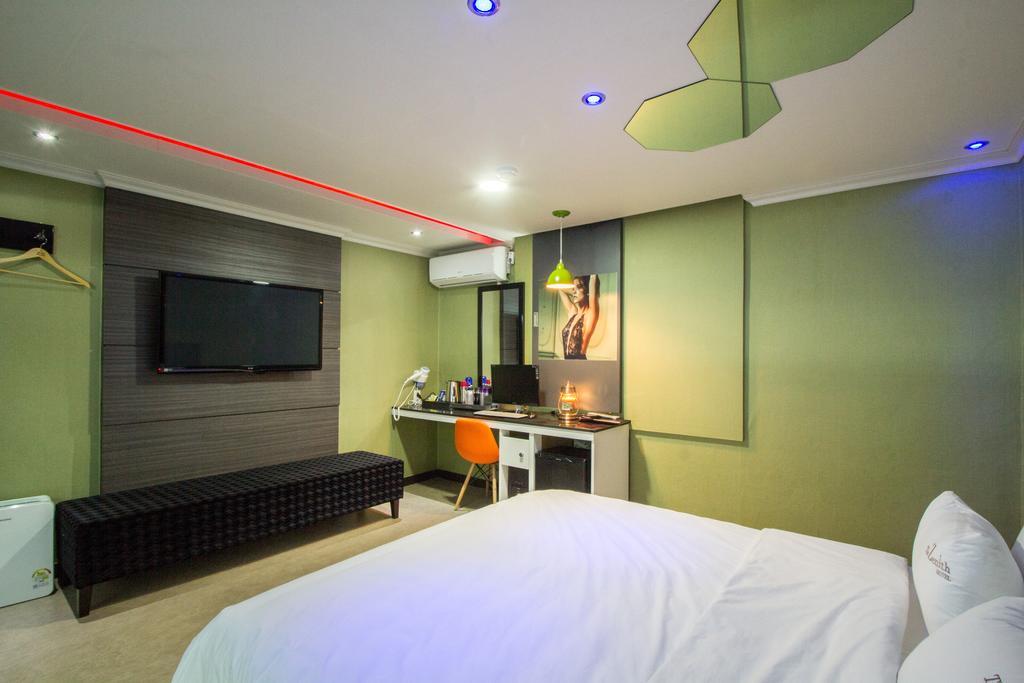 The Zenith Hotel Busan Room photo