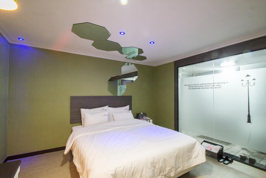 The Zenith Hotel Busan Room photo