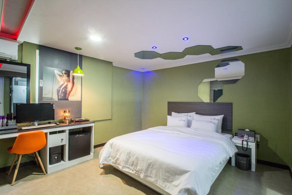 The Zenith Hotel Busan Room photo